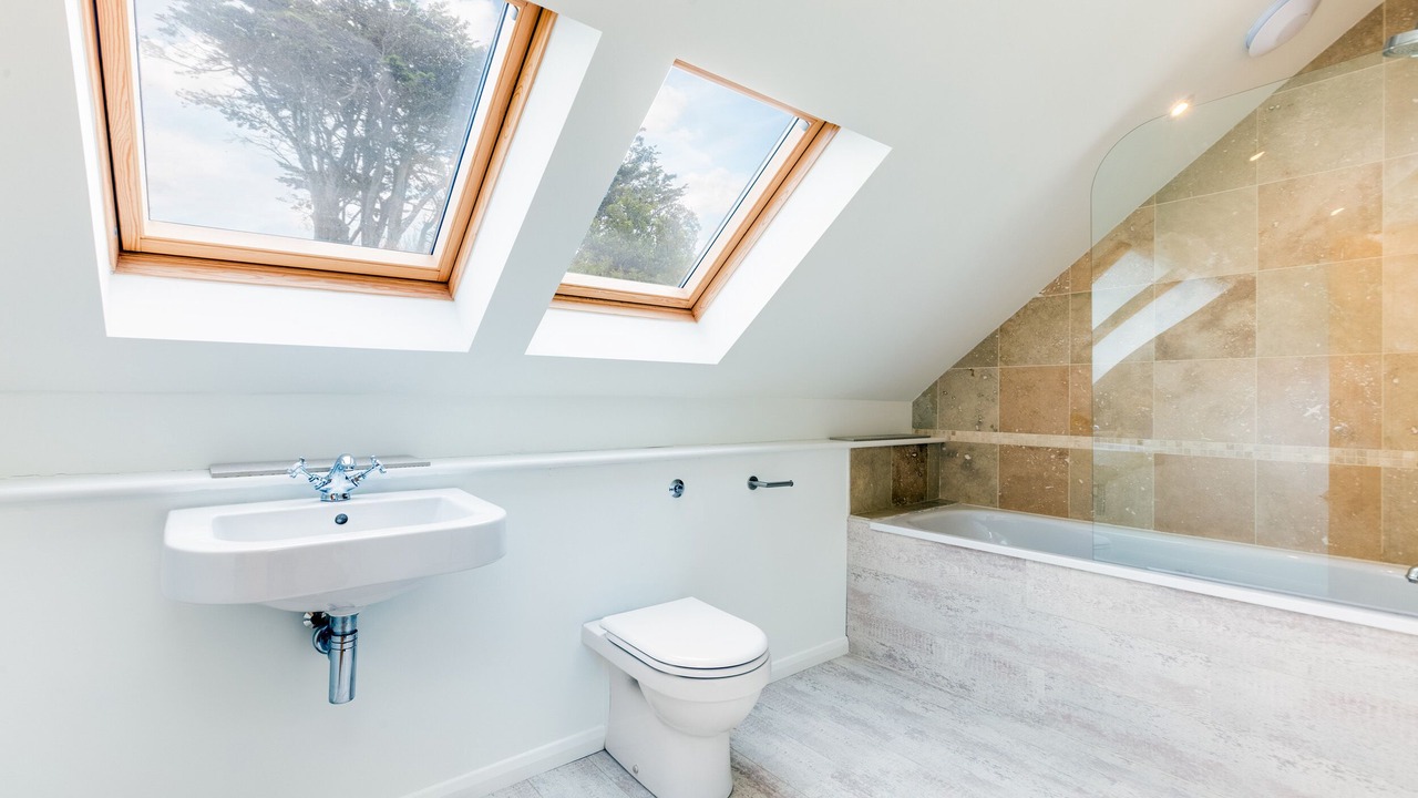 Photo of Bathroom in Trebetherick