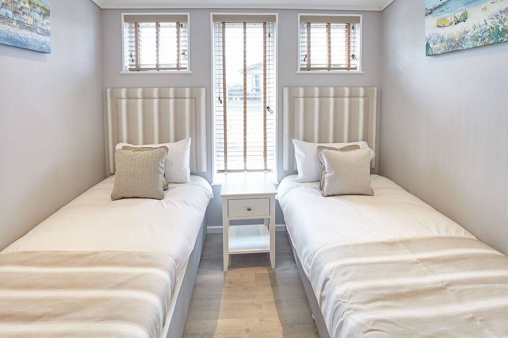 Photo of Others in Runswick Bay