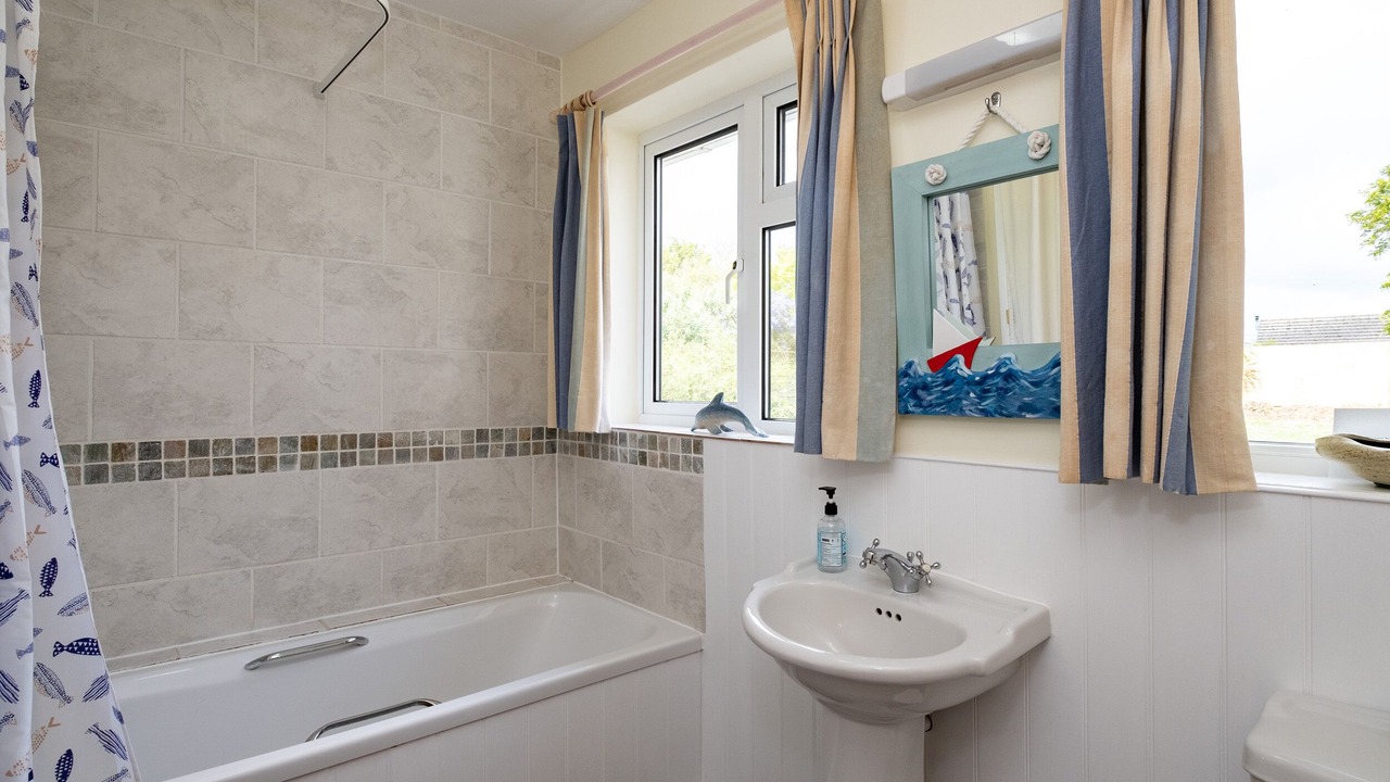 Photo of Bathroom in Rock