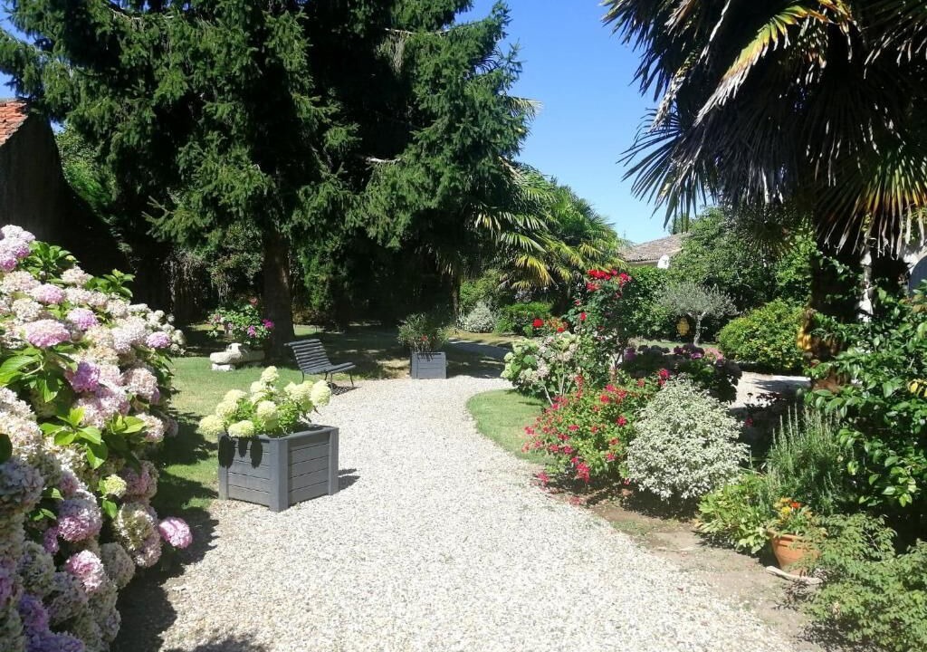 Photo of Outdoor in Saint-Antoine-de-Breuilh