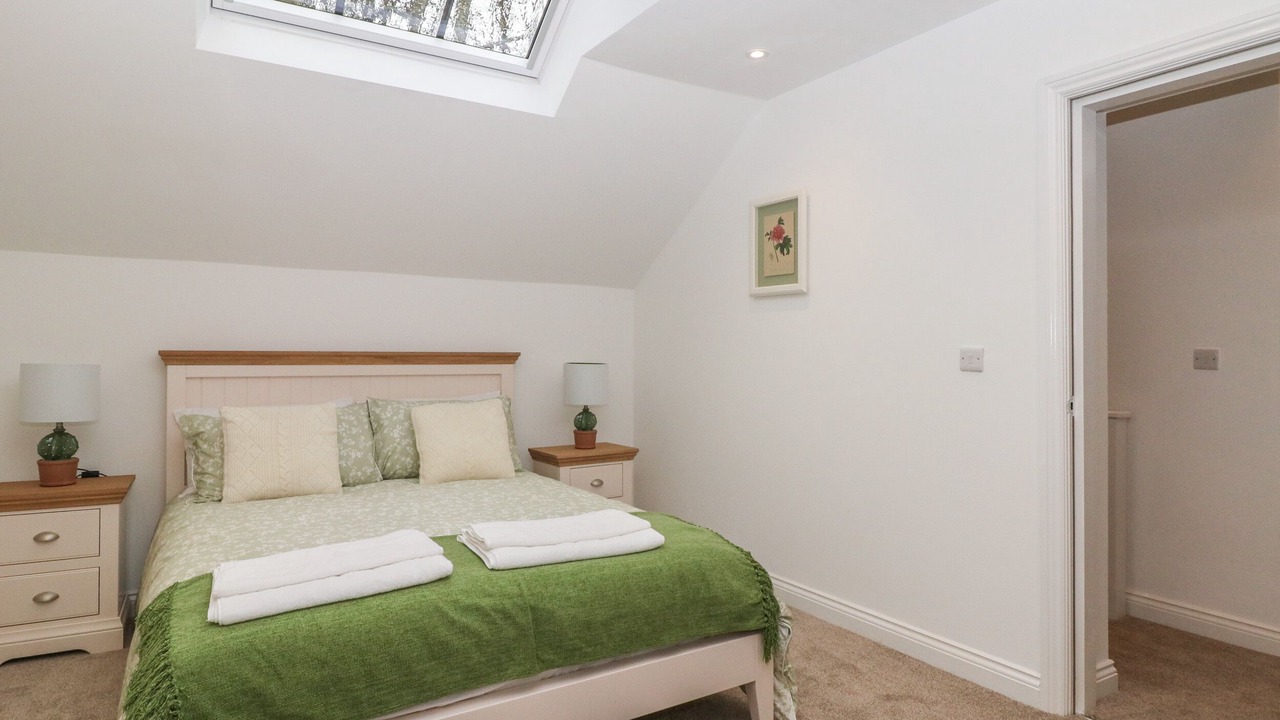 Photo of Others in Hoylandswaine