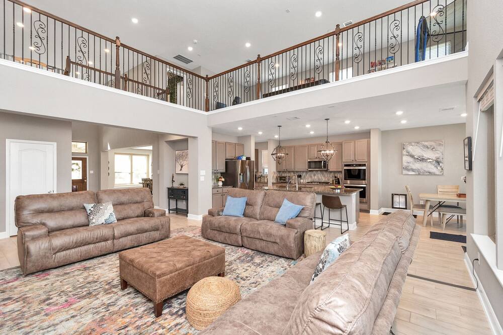 Photo of Livingroom in Lake Houston