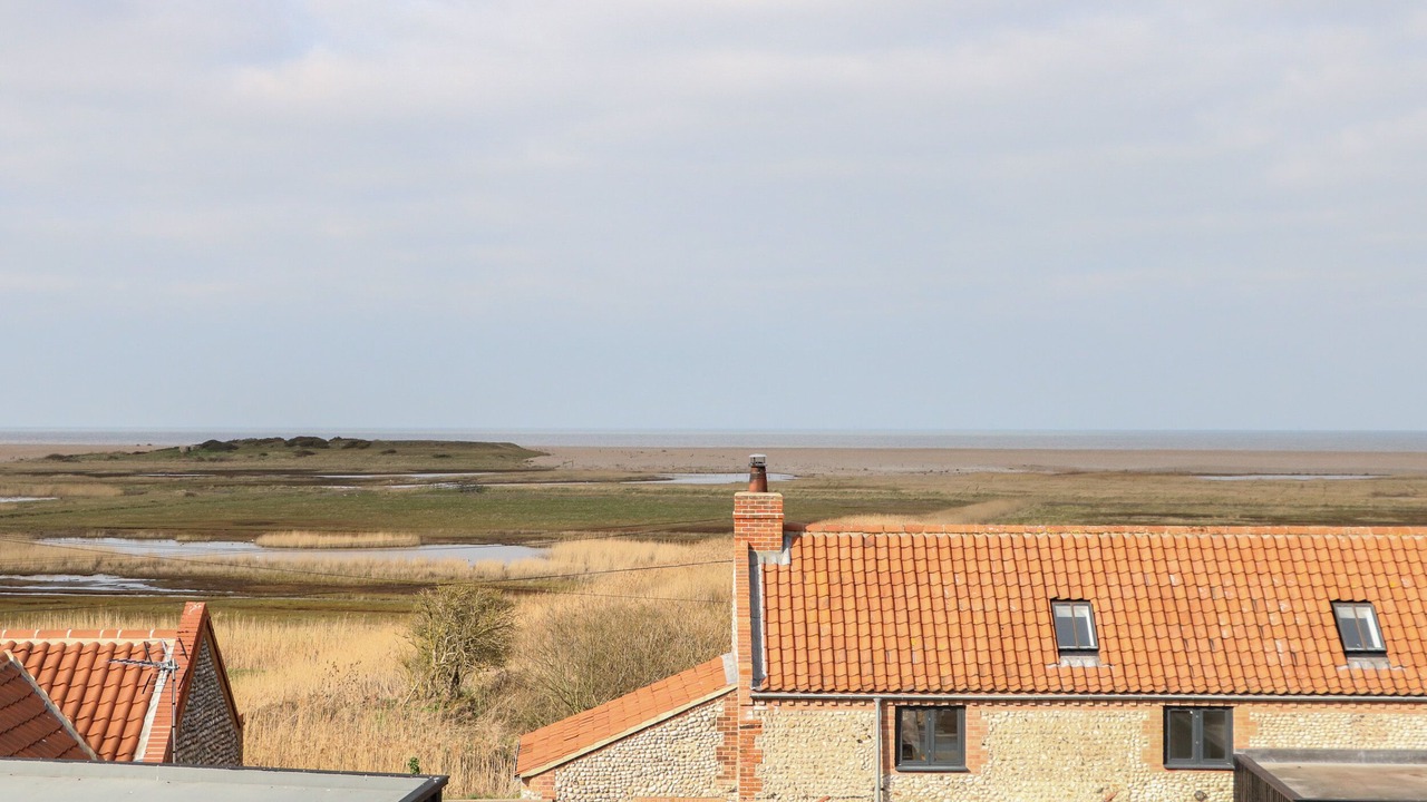 Photo of Others in Salthouse