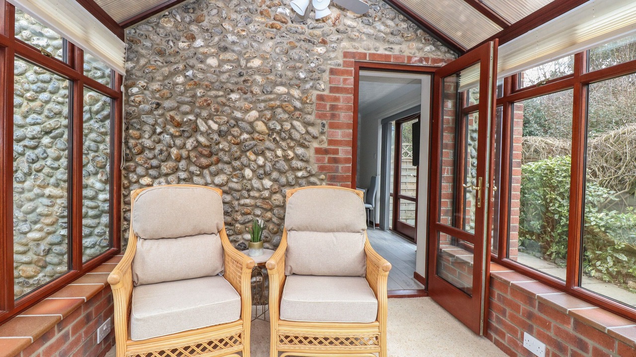 Photo of Others in Salthouse