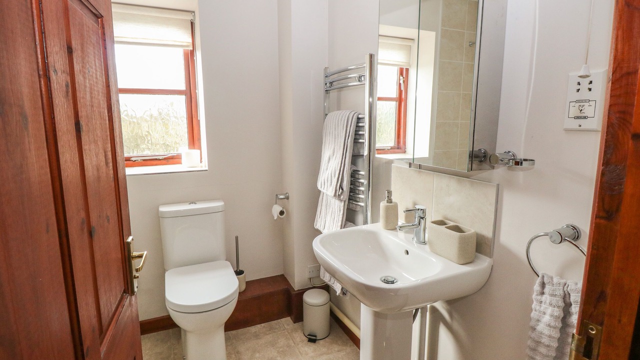 Photo of Others in Salthouse