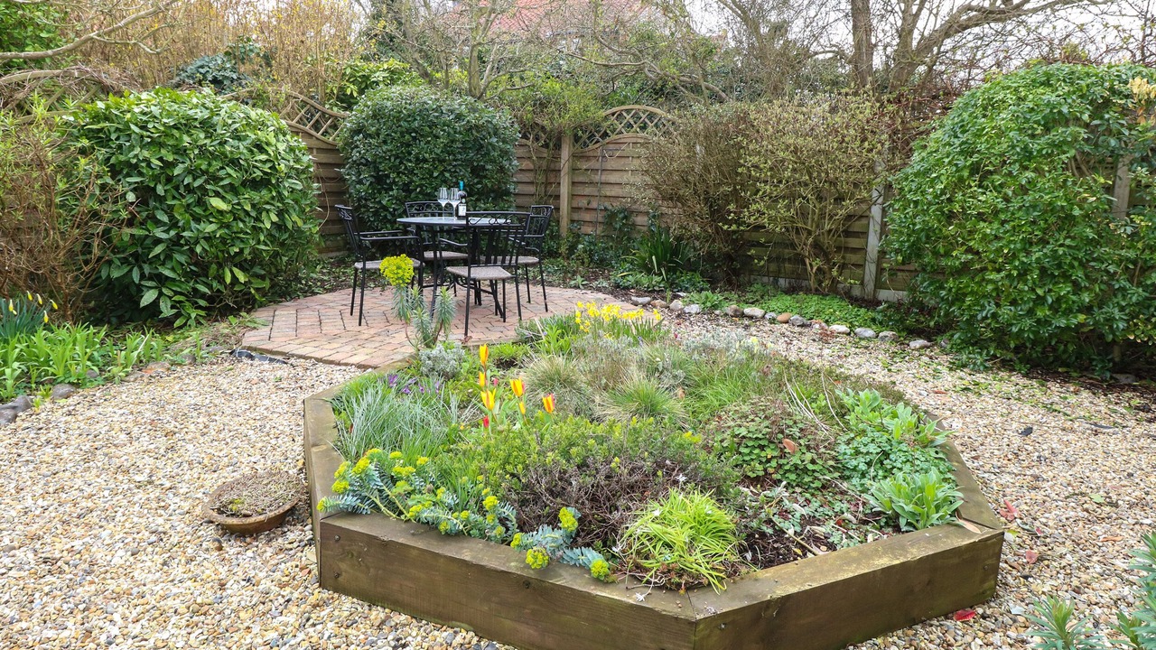 Photo of Others in Salthouse