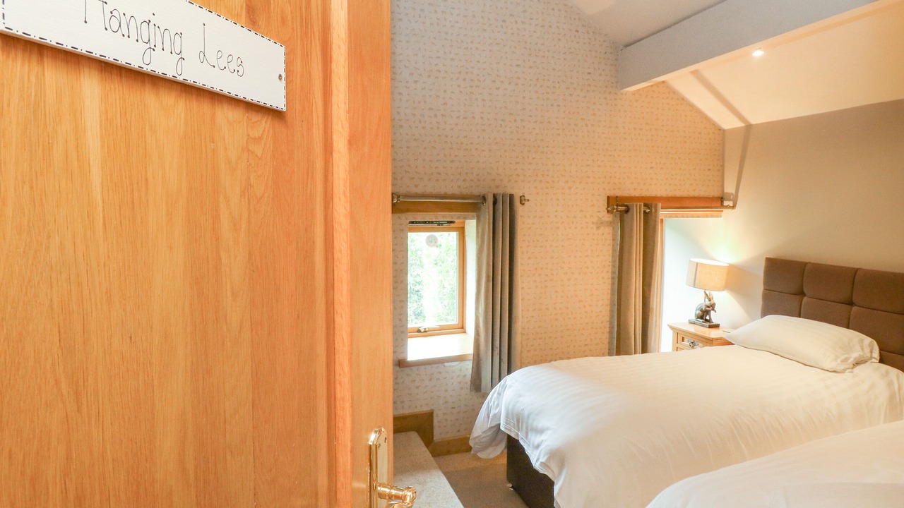 Photo of Others in New Hey