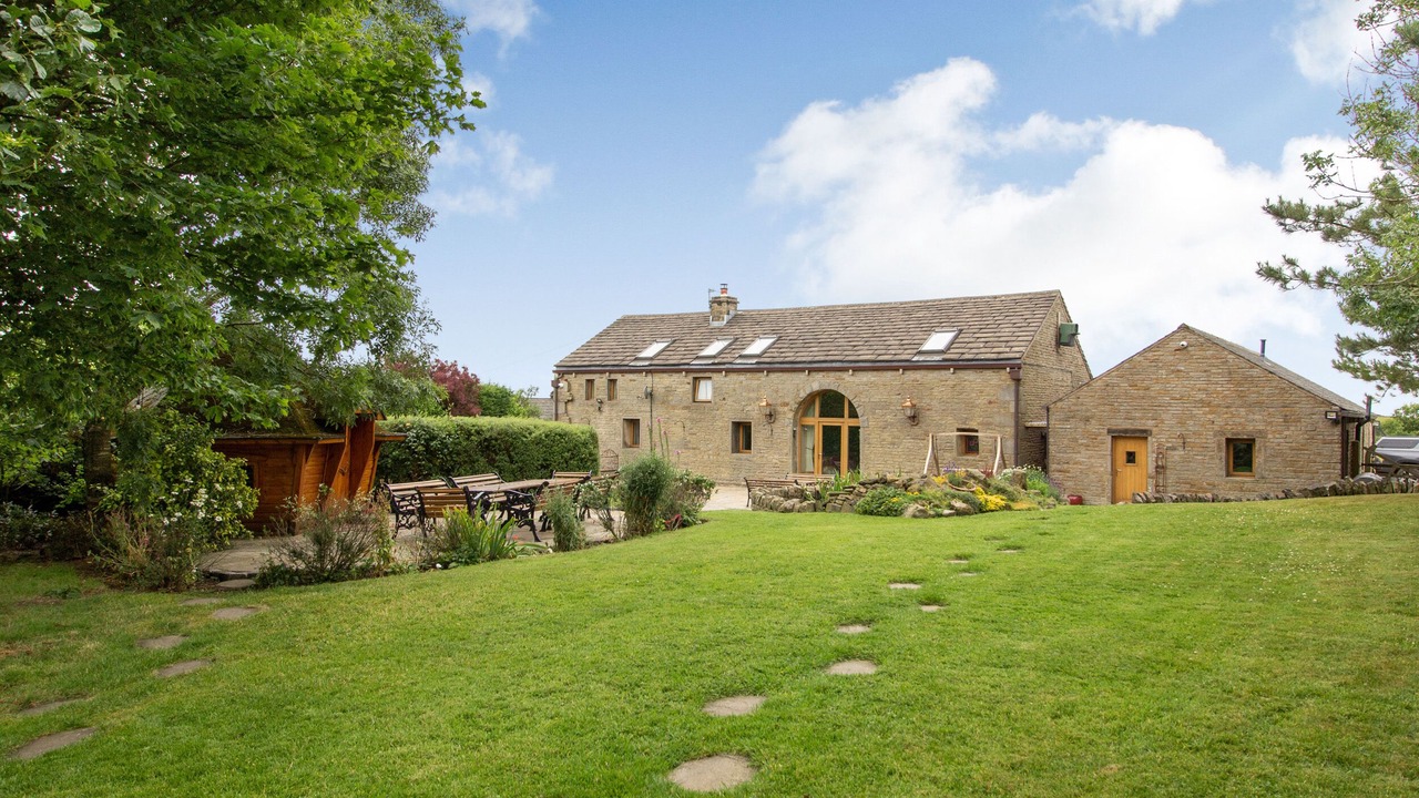 Photo of Outdoor in New Hey