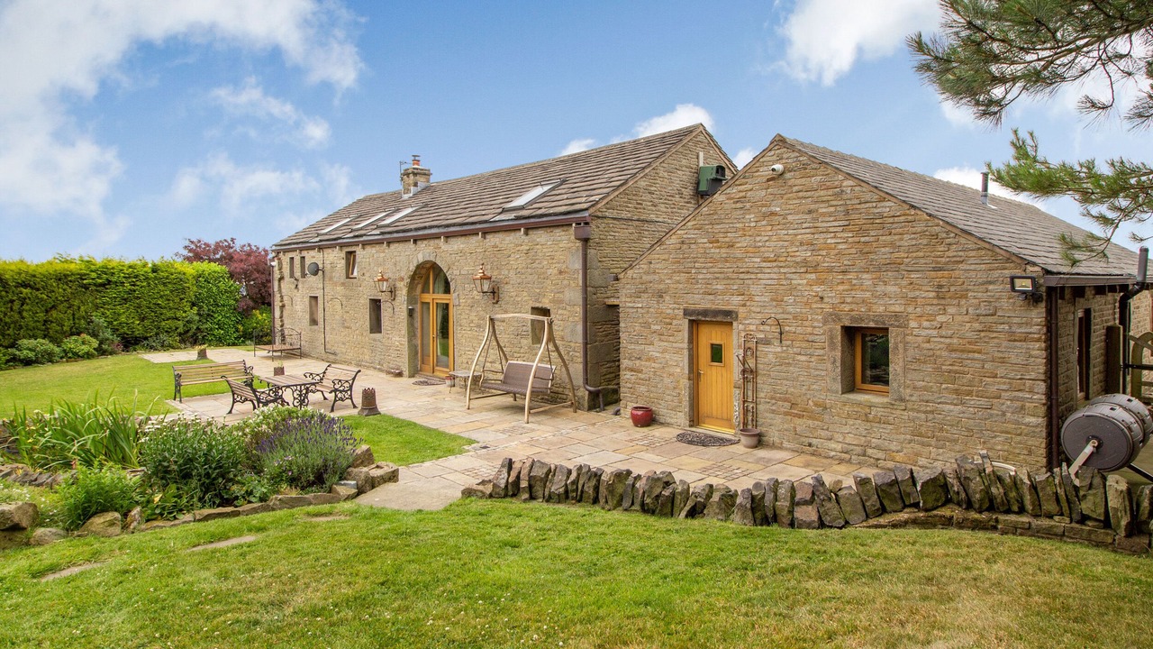 Photo of Outdoor in New Hey