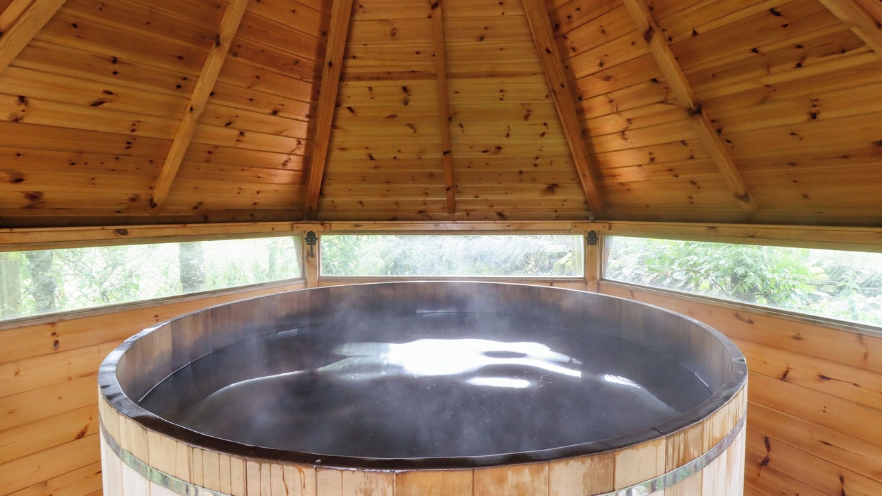 Photo of Others in New Hey