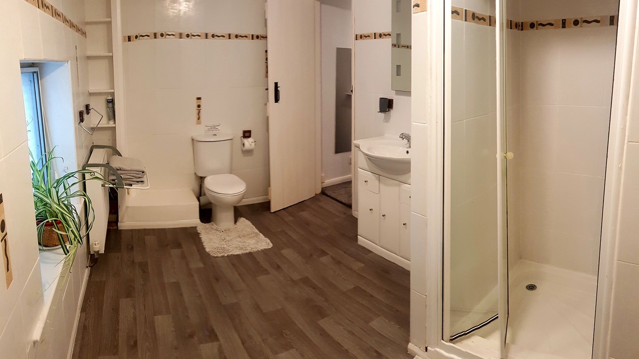 Photo of Others in Chorlton-by-Backford