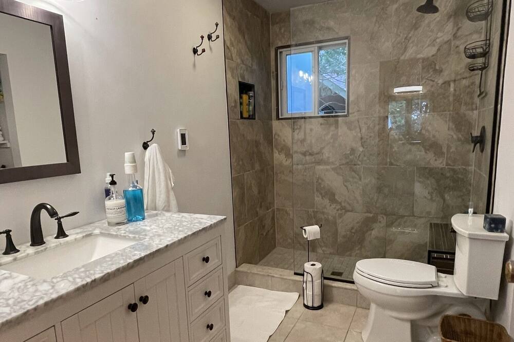 Photo of Bathroom in Selwyn