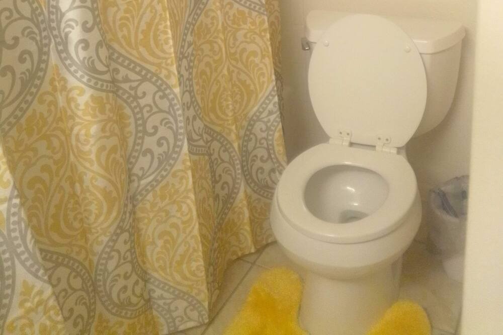 Photo of Bathroom in Parker Lane