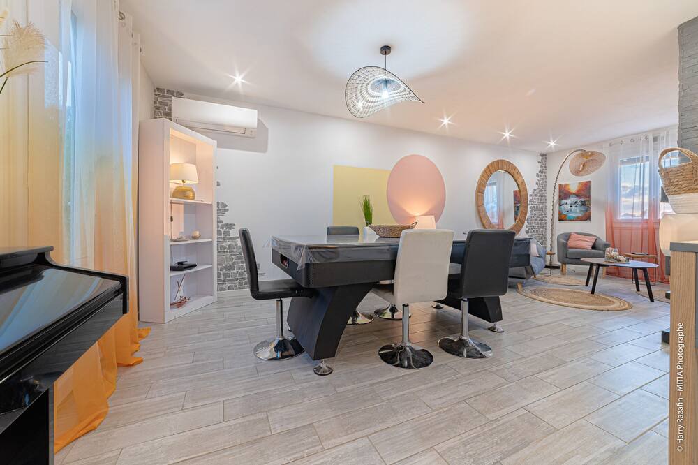 Photo of Others in Cognac-la-Foret