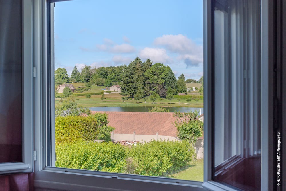 Photo of Bedroom in Cognac-la-Foret