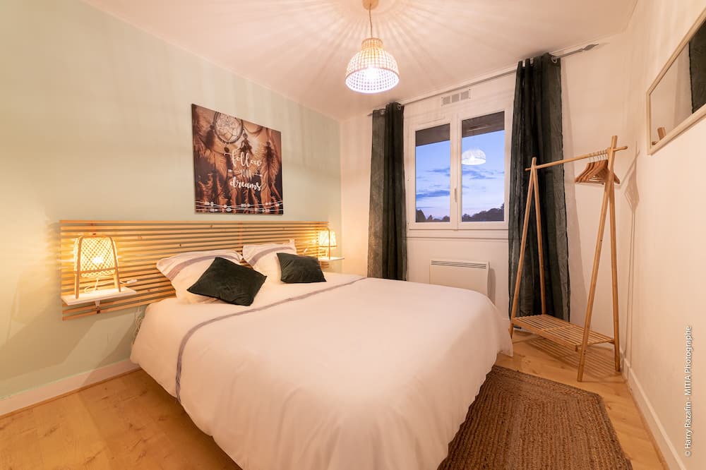 Photo of Bedroom in Cognac-la-Foret