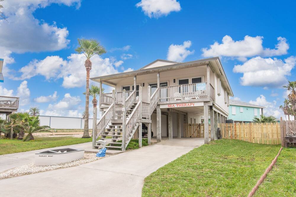 Photo of Others in Leeward Sands