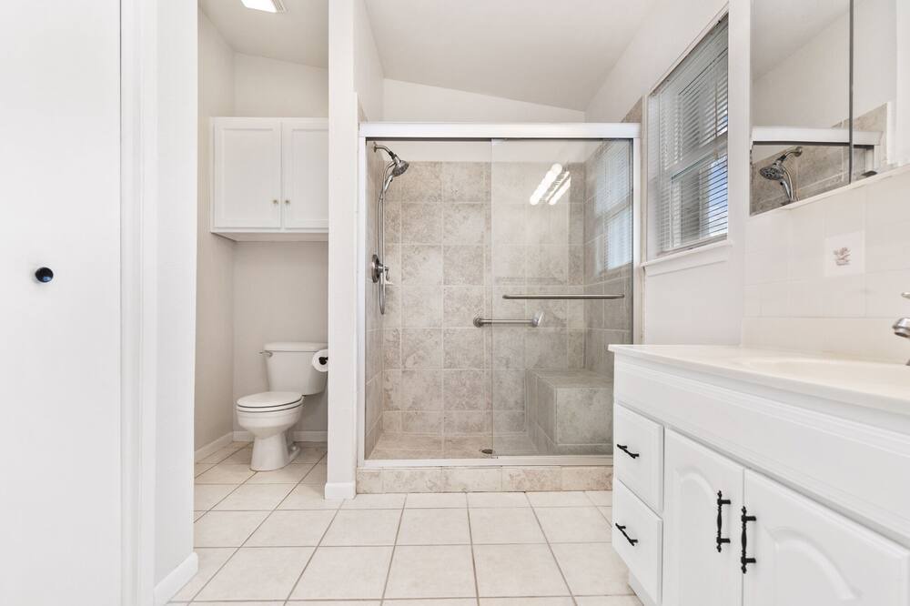 Photo of Others in Leeward Sands