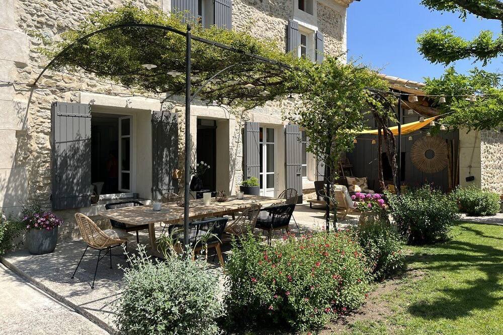 Photo of Others in Entraigues-sur-la-Sorgue