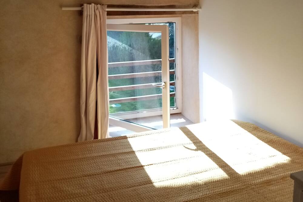 Photo of Bedroom in Plumaudan