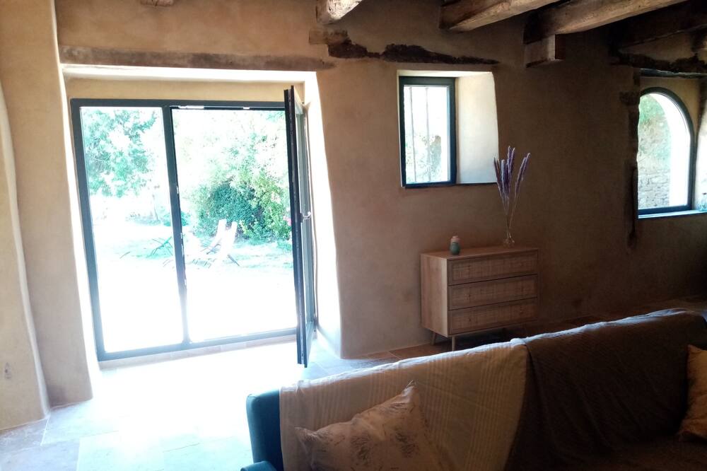 Photo of Livingroom in Plumaudan