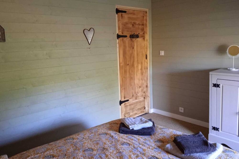 Photo of Bedroom in Plumaudan