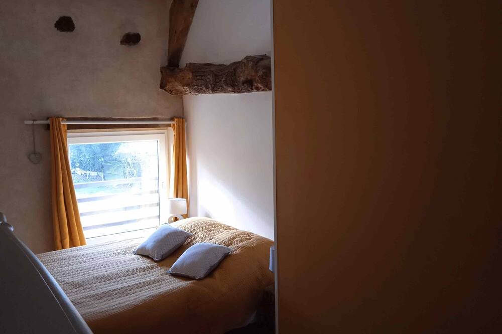 Photo of Bedroom in Plumaudan