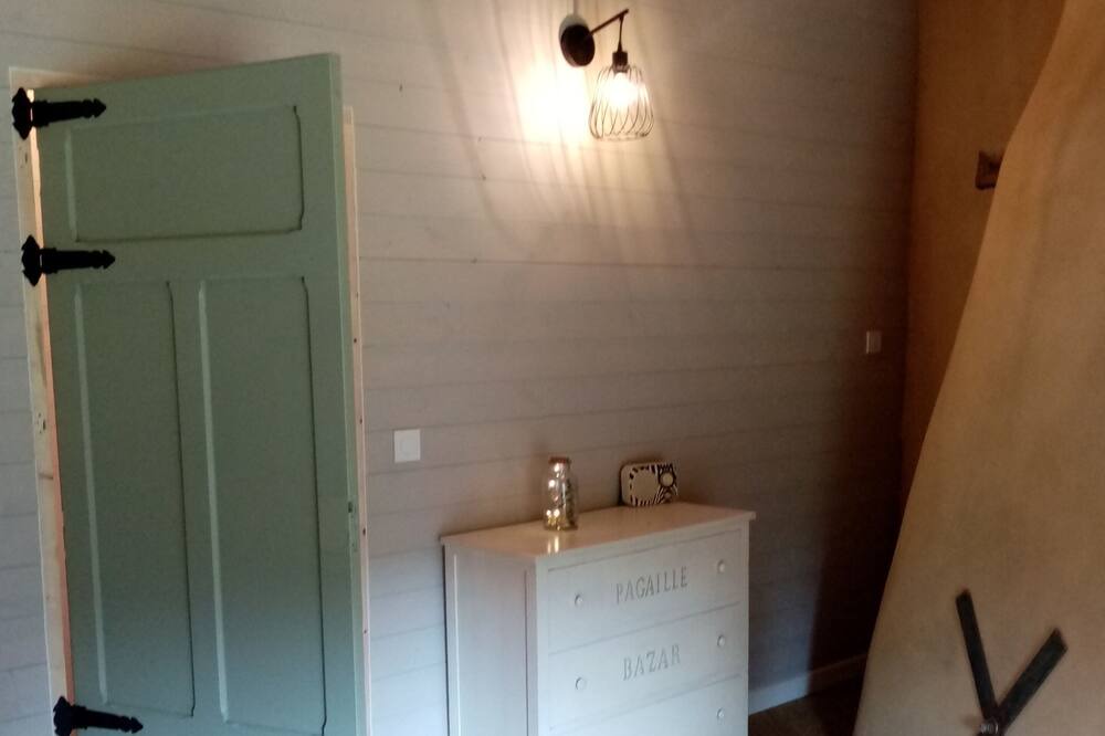 Photo of Bedroom in Plumaudan