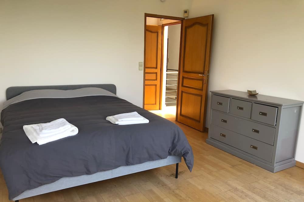 Photo of Bedroom in Cachan