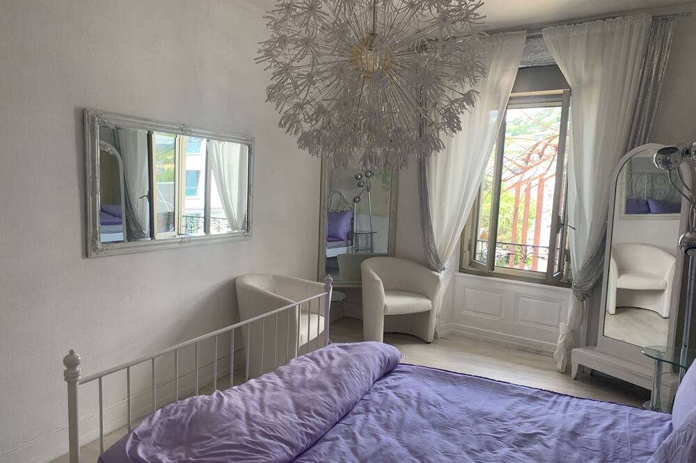 Photo of Bedroom in Montreux