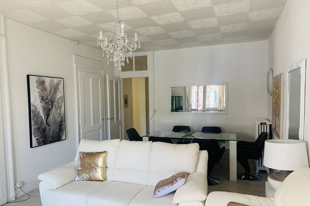 Photo of Livingroom in Montreux