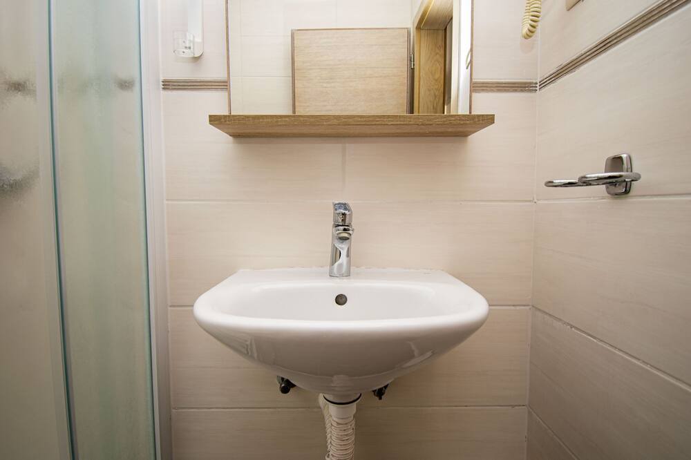 Photo of Bathroom in Pomer