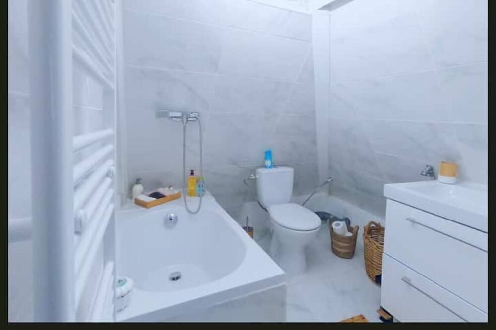 Photo of Bathroom in Saint-Quentin