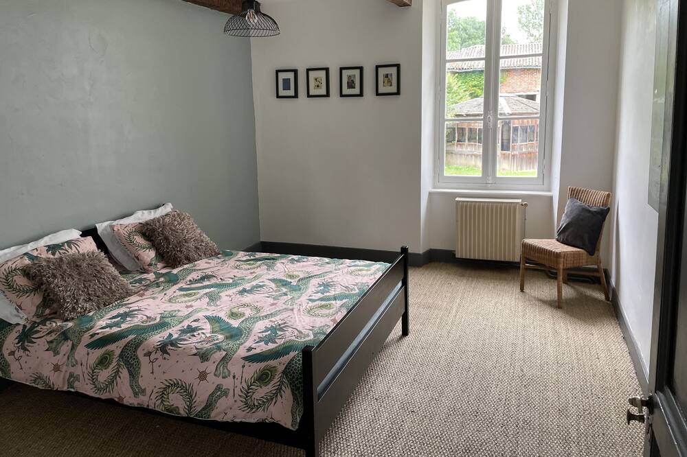 Photo of Bedroom in Riolas