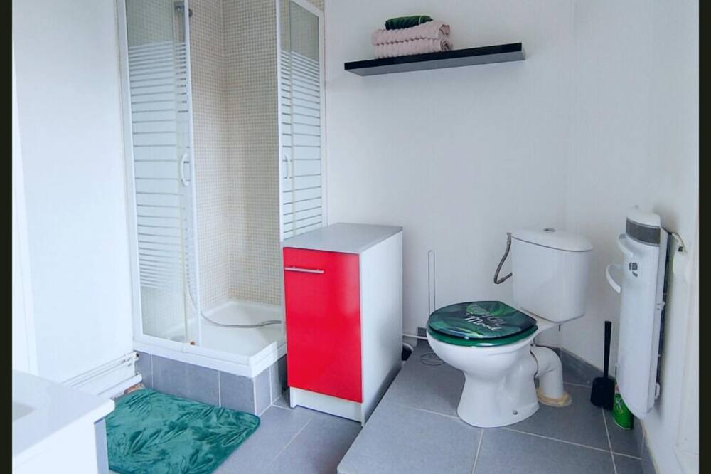 Photo of Bathroom in Saint-Quentin