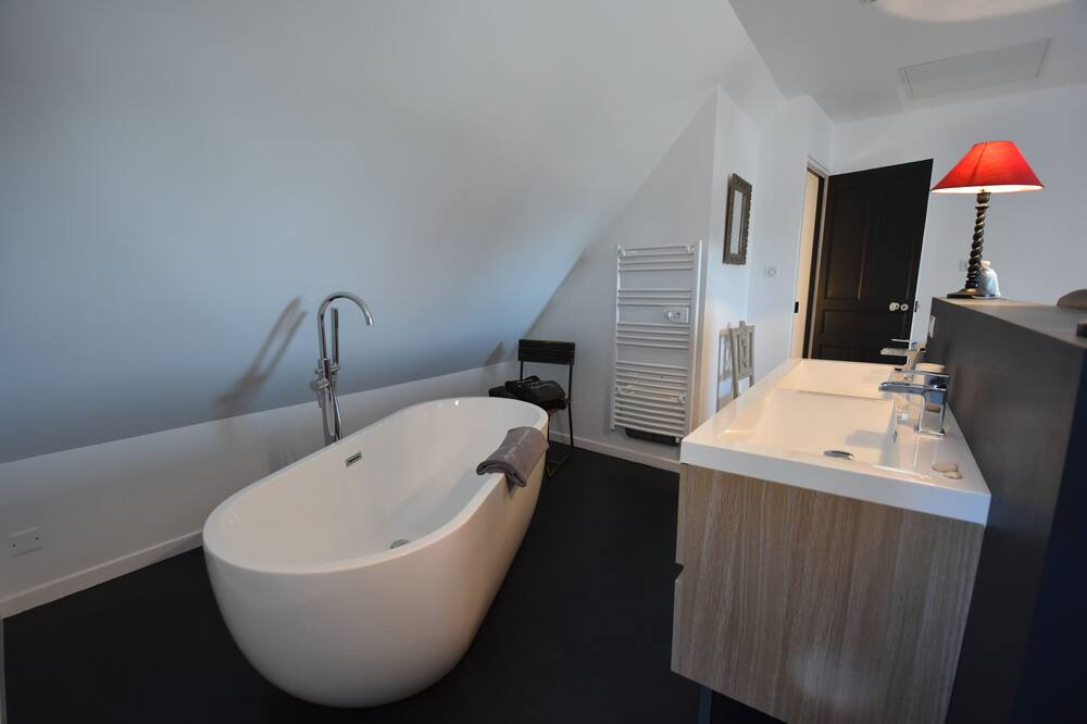 Photo of Bathroom in Saint-Urcize