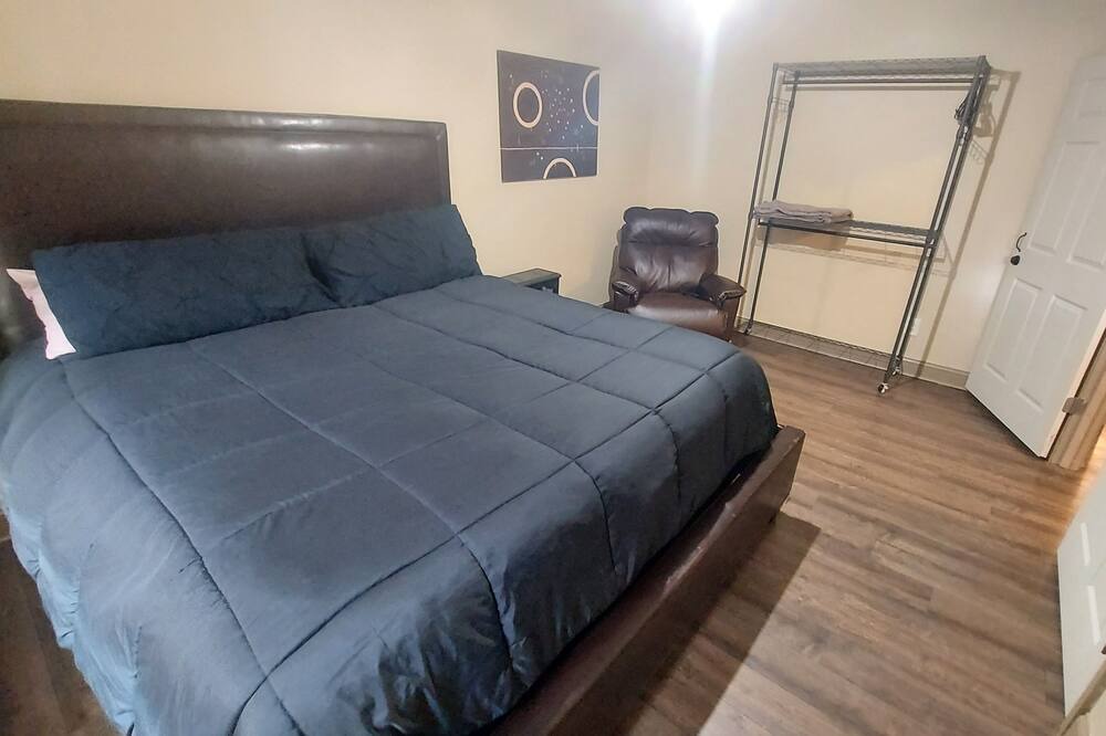 Photo of Bedroom in Lilburn