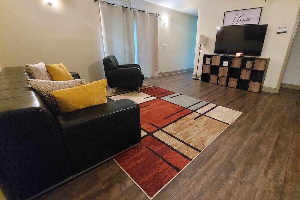 Photo of Livingroom in Lilburn