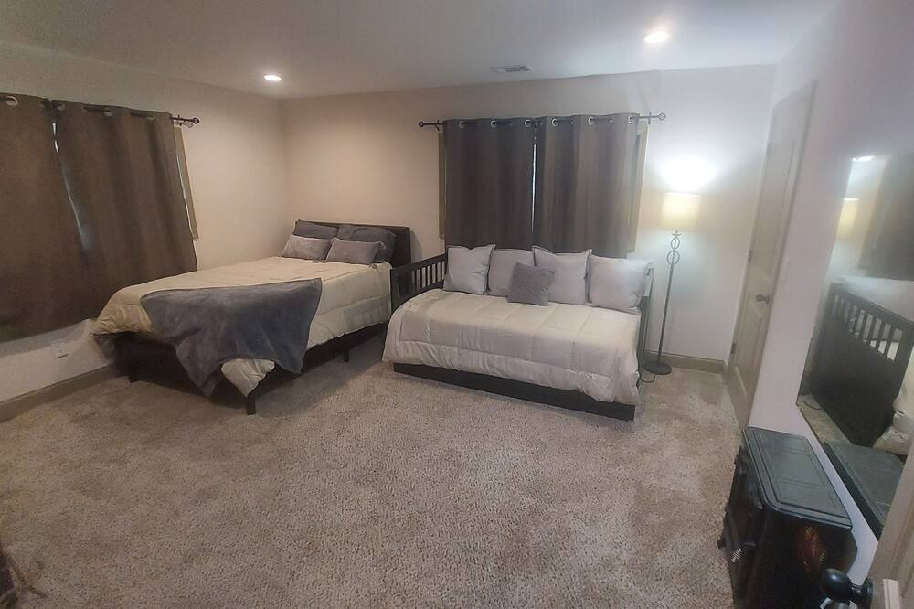 Photo of Bedroom in Lilburn