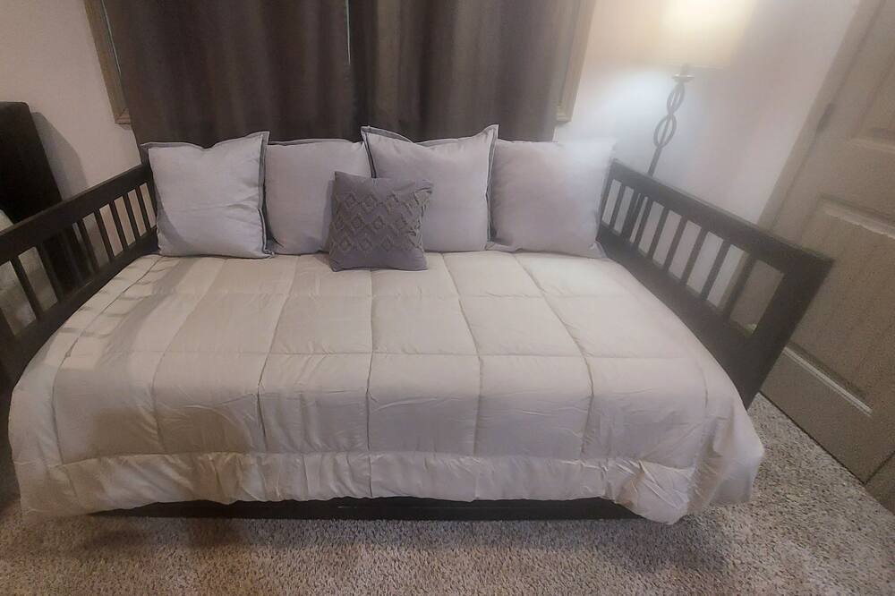 Photo of Bedroom in Lilburn