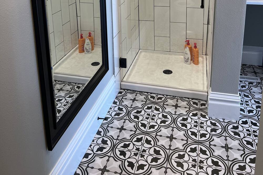 Photo of Bathroom in Marion