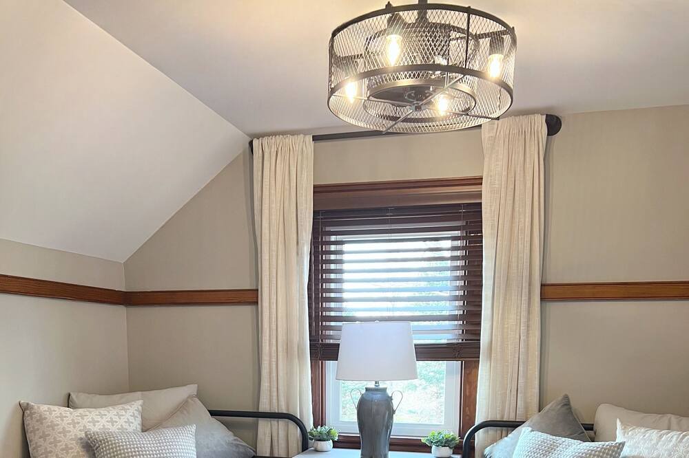 Photo of Bedroom in Marion