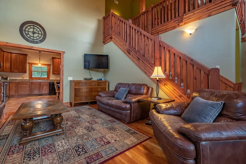 Photo of Livingroom in Snowshoe