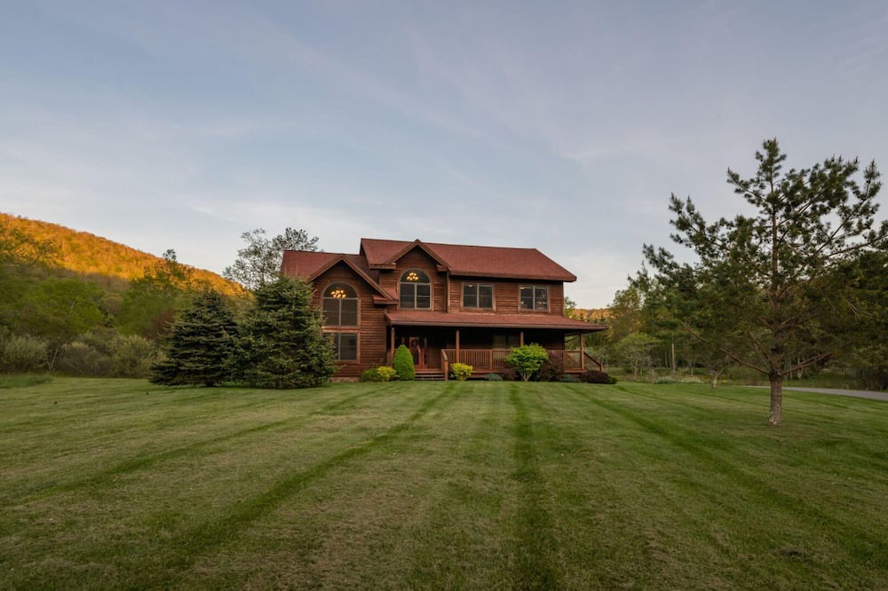 Photo of Outdoor in Snowshoe