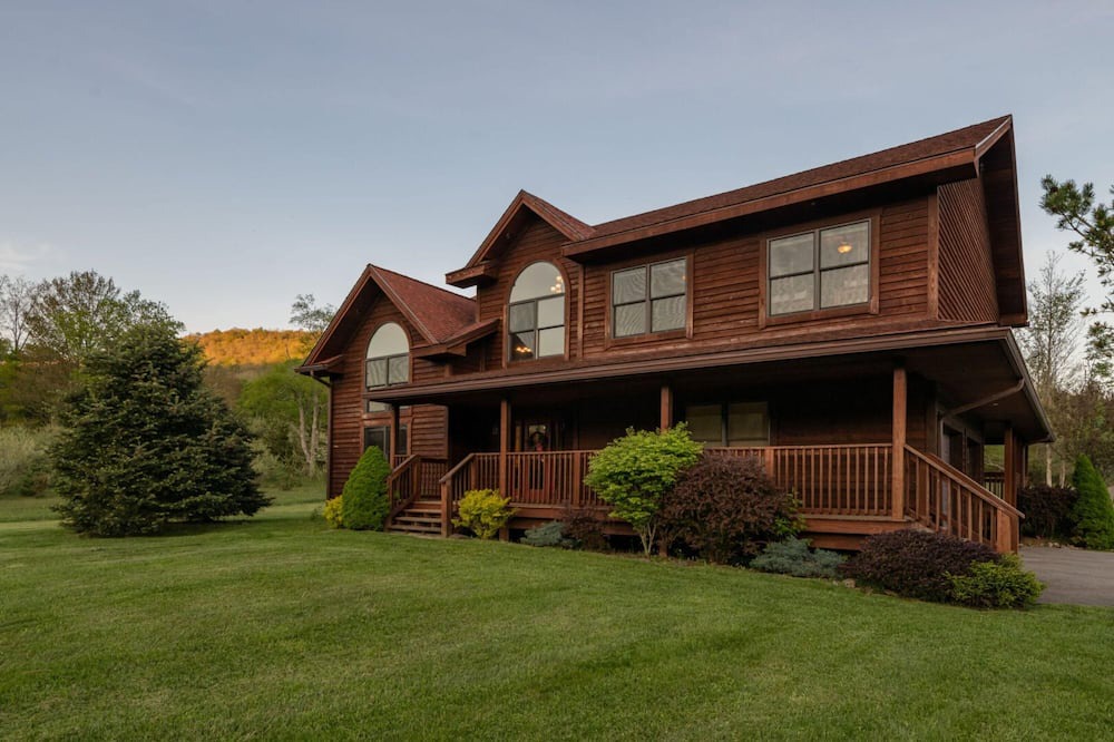 Photo of Outdoor in Snowshoe