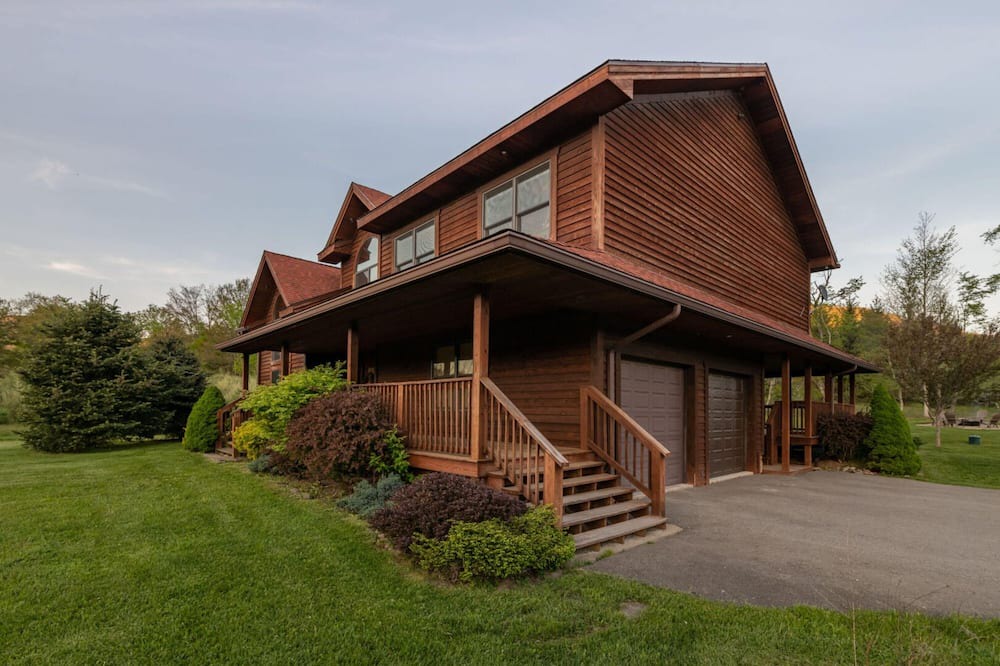 Photo of Outdoor in Snowshoe