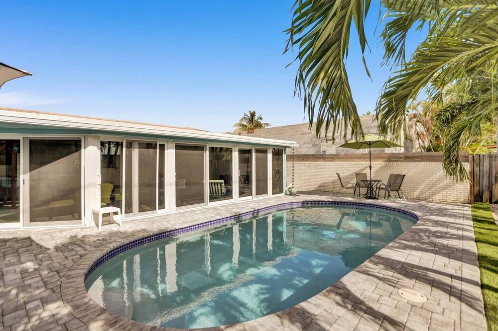 Photo of Outdoor in Coral Heights