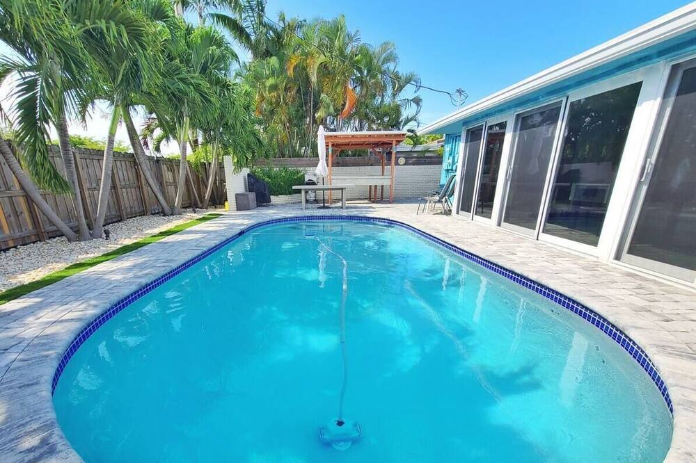 Photo of Outdoor in Coral Heights