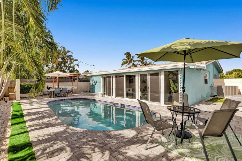 Photo of Outdoor in Coral Heights