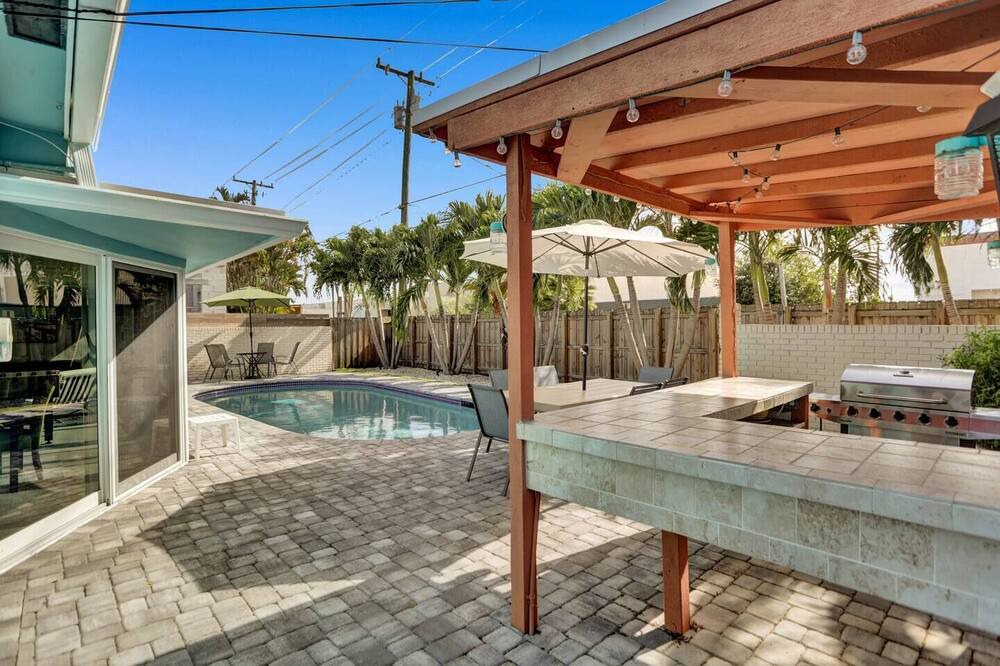 Photo of Outdoor in Coral Heights
